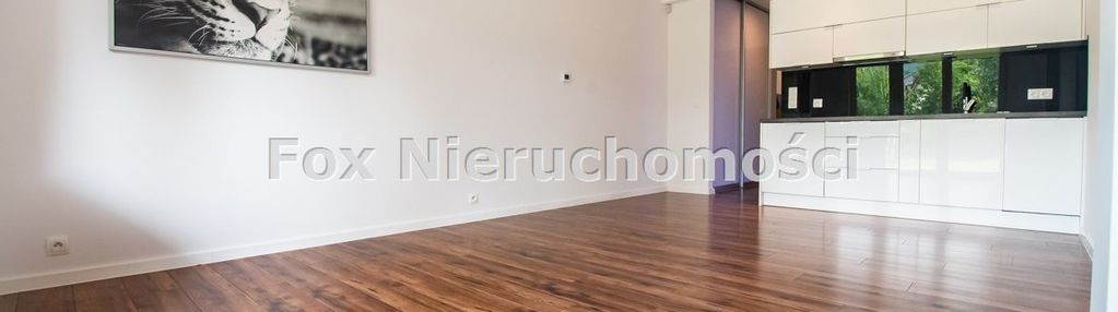 Duży 3-poziomowy apartament w kamienicy z garażem