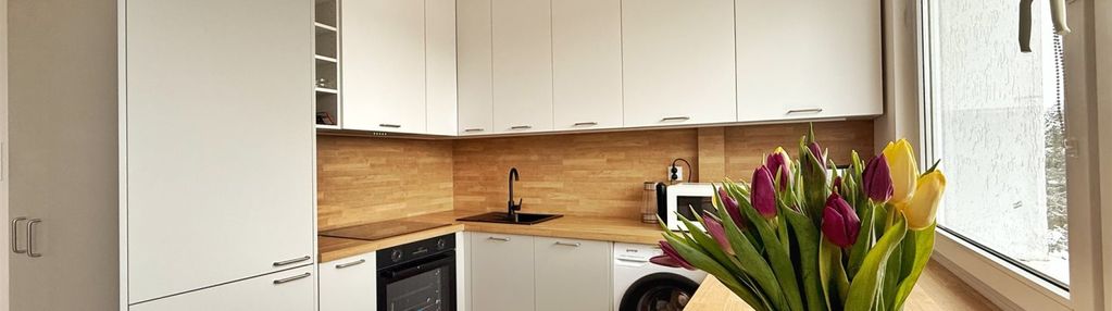 2 pokoje + kuchnia z jadalnią, ul, radiowa