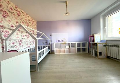 Sstrych/piwnica/komórka/ogródek/parking