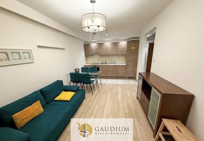 2 - pok. mieszkanie z miejscem postojowym w hali