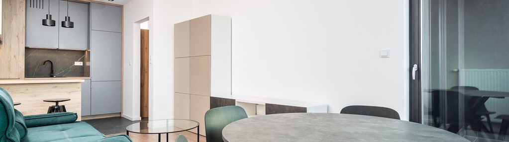 Nowoczesne 2 pokojowe mieszkanie - czerwone maki