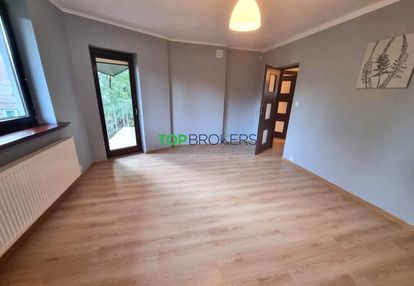 Przestronne 8 pokoi dla firmy, blisko lasu