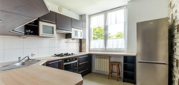 Mieszkanie tychy - balkon, widok na skwer
