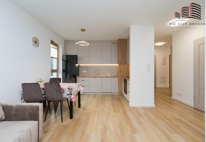 Nowe, zadbane 3 pokojowe-miejsce postojowe w cenie