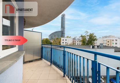 Centrum przy sky tower! 2 pokoje! winda! balkon!