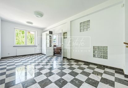 Dom na kancelarię/biuro/usługui