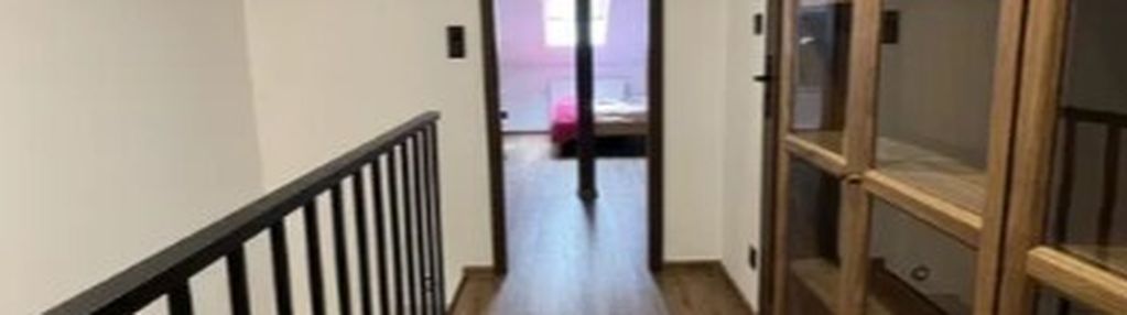 Dwupoziomowe mieszkanie w markach