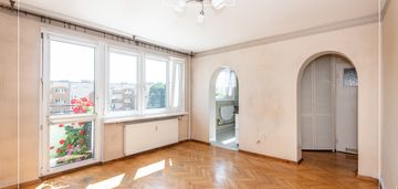 Bez prowizji! dębiec – 2 pokoje z osobną kuchnią