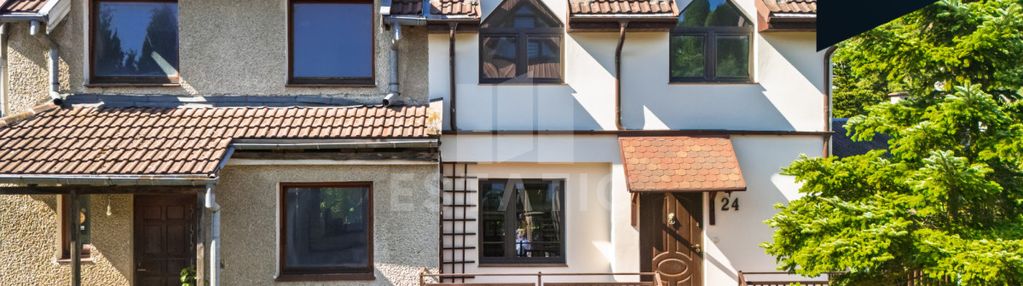 Skrajny szereg z ogrodem w osowie