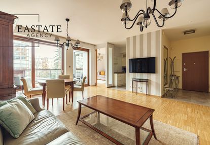 Elegancki apartament przy polu mokotowskim