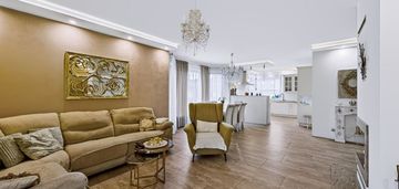 Dom rok budowy 2021 | 247 m² | ogród 946 m