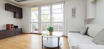 Funkcjonalne i kompaktowe mieszkanie z balkonem