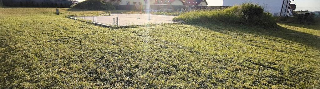 Nasłoneczniona działka z rozpoczętą budową !