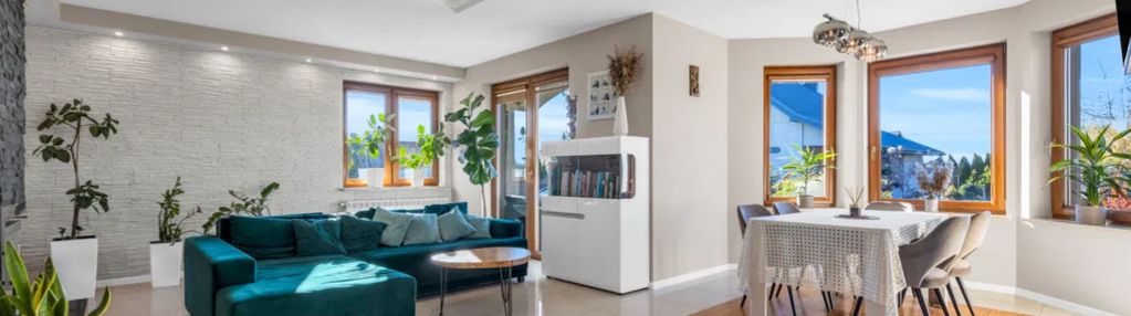 Dom wolnostojący , duża działka , węgrów