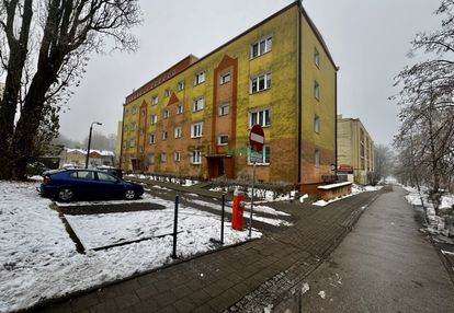 2 pokoje do remontu na dołach