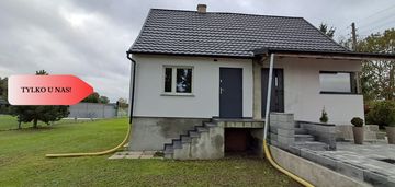 Dom bliźniak w marzęcinie - spokojna okolica