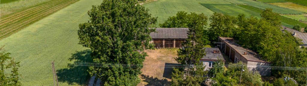 Przestronna posiadłość wiejska na 1,7 ha ziemi