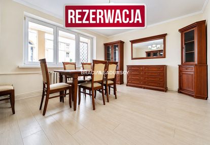 Rezerwacja - oddzielna kuchnia, miejsce parkingowe