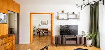 Przestronne mieszkanie z balkonem / widok na pkin