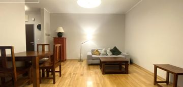 Balkon, zamknięte osiedle/przestronne!