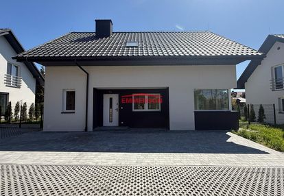 Wolnostojący/nowoczesny/5 pokoi