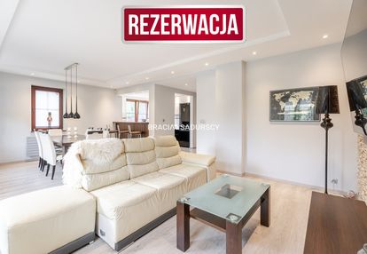 Dom gotowy do zamieszkania z pięknym ogrodem