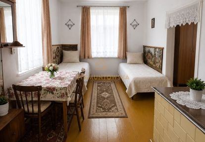 Domek z dużą działką 4400 m² – niemojowice