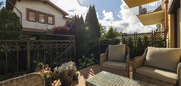 Jedyna taka lokalizacja - jelitkowo