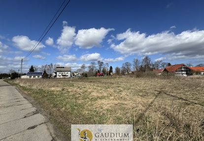 Działka budowlana i drewnica i 5 km od morza