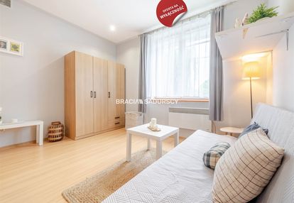 Kawalerka z piwnicą, wysoki parter – wieliczka!