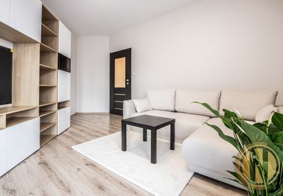 F. nullo | grzegórzki | 2 pok. + kuchnia |2x klima