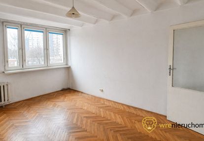 Sky tower, do remontu, osobna kuchnia i 2 pokoje