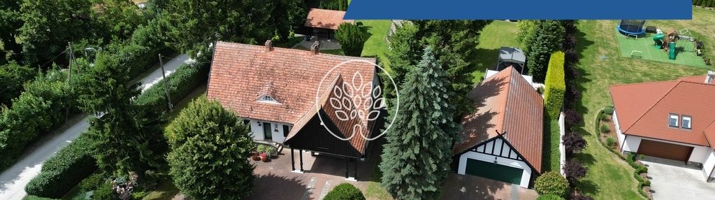 Willa wiejska w stylu angielskim, umeblowana.