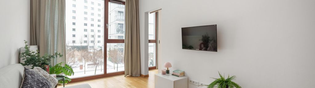 Zamknięte osiedle, jasne, parking, komórka!