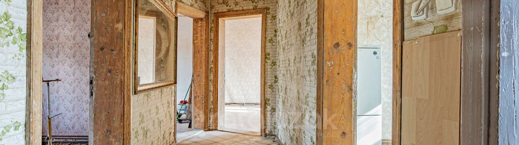 Ogromne mieszkanie w kamienicy przy samej plaży