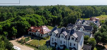Skrajny segment z ogrodem 257 m² | kobyłka