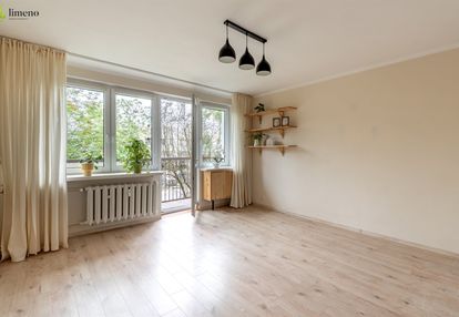 Do wejścia 2 pokojowe na 1 piętrze - bardzo zadban