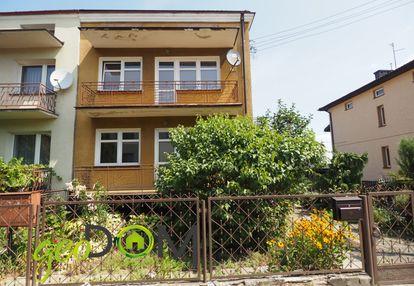 Połówka bliźniaka w dobrej lokalizacji !!!