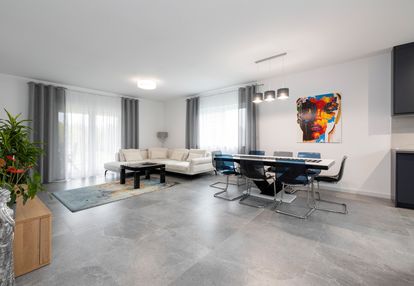 Dom wolnostojący i parterowy i gotowy do wydania