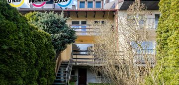 Dom szeregowy 4 pokoje ogród garaż spokojna ulica