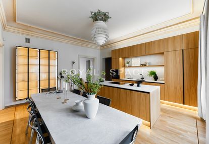 Apartament w zabytkowej kamienicy na asnyka!