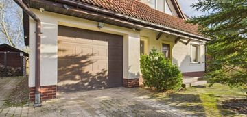 Dom w dąbrowie z bajecznym ogrodem