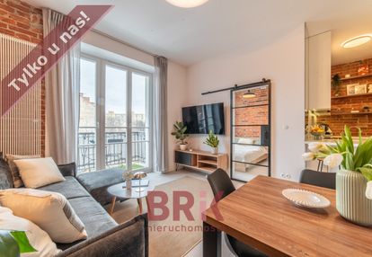 Klimatyczne 2-pokoje w zrewitalizowanej kamienicy