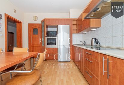 Klimatyczny dom z kominkiem i pięknym ogrodem!