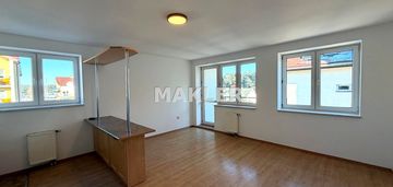 M-4 fordon, balkon,komórka