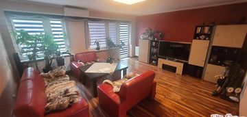1 piętro,62m2, 3 pokoje, balkon,parking, zazamcze!