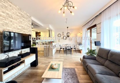 Dom w zabudowie szeregowej-wykończony-lubin obora