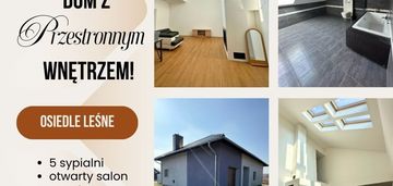 Przestronny dom z nowoczesnym układem w namysłowie