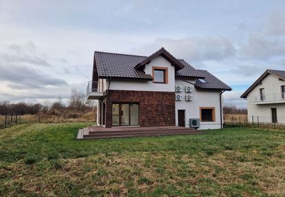 Nowy dom z widokiem na góry