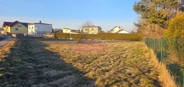 Działka 1327m2 w kryrach z pozwoleniem na budowę
